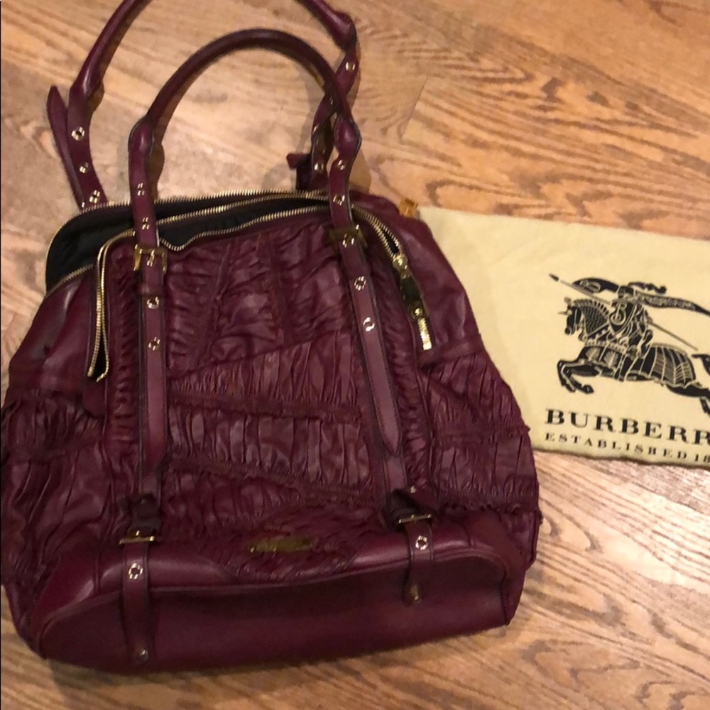 Burberry purple weekend traveler